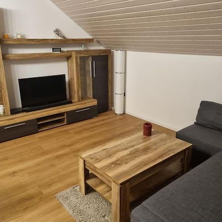 Thierhaupten Gemuetliche Wohnung Am Waldrand מראה חיצוני תמונה