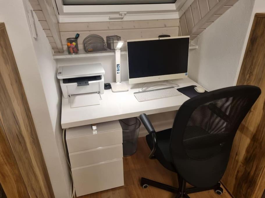 Thierhaupten Gemuetliche Wohnung Am Waldrand מראה חיצוני תמונה